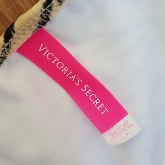 Pink victoria Secret bikini bottom s - Picture 3 of 11